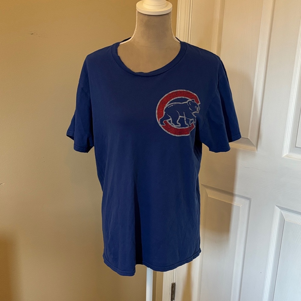 Chicago Cubs #44 Rizzo tshirt with the walking Bear Logo